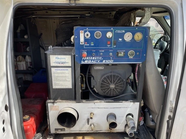 Truck-Mounted Steam Extraction Carpet Cleaning